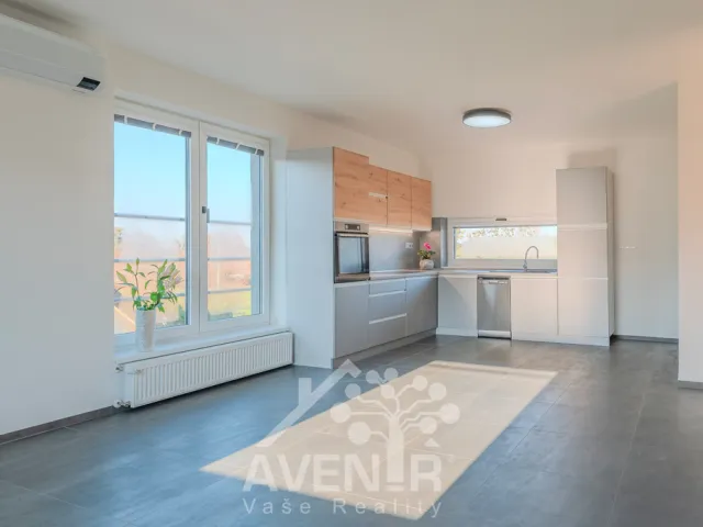 Prodej rodinného domu 170 m²,  pozemek 329 m², K Cihelně, Zlín - Louky