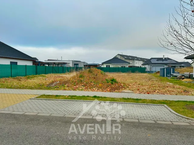 Prodej stavebního pozemku 600 m² Mnichovo Hradiště - Hněvousice